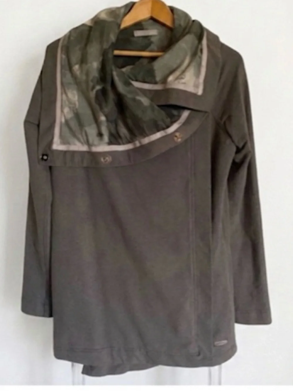 Lululemon Savasana Wrap Grey Snap Cardigan Women’s Small 4/6 Yoga Athleisure - Picture 2 of 5